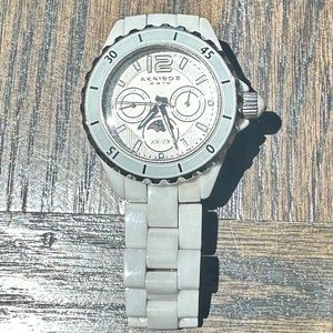 Women’s ceramic watch